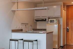 Travelers Orange Suites