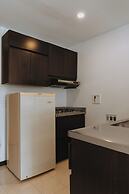 Travelers Orange Suites