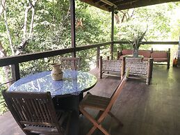 Chez Max, Cadras Haiti