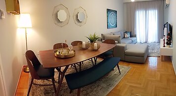 Royal Deluxe Apt Must