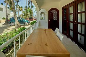 Flor Del Mar Condo
