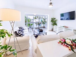 Flor Del Mar Condo