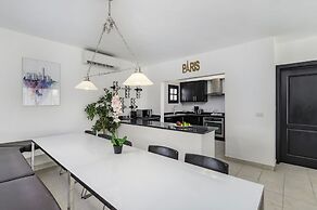 Flor Del Mar Condo