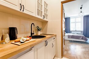 Main Square Apartments