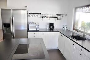 Flip Flop House