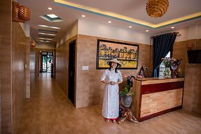 Minh An Riverside Villa