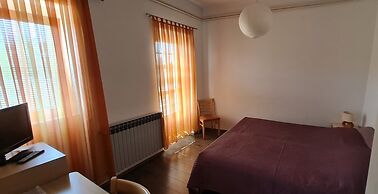 Rooms Lara