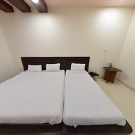 Hotel Radhika Inn