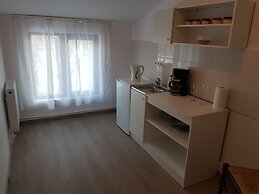 Rent Holding