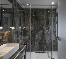 Serenity Suites