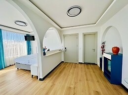 Apex Hotel