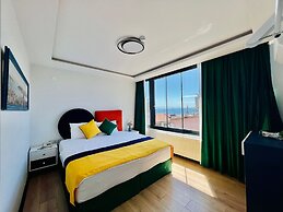 Apex Hotel