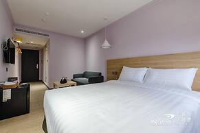 Prince Hotel