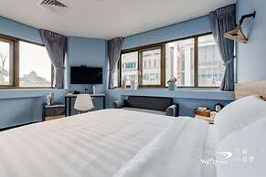 Prince Hotel