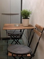 Apartment Palm Home