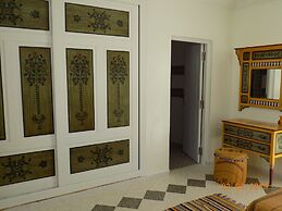 House Dar Mamina