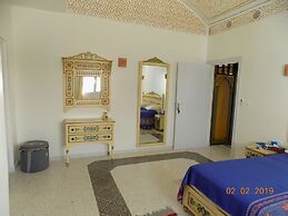 House Dar Mamina