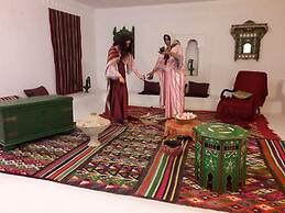 House Dar Mamina