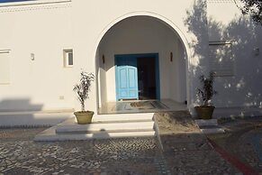 House Dar Mamina