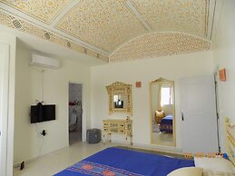 House Dar Mamina