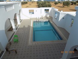House Dar Mamina