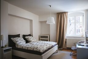 ApartOne