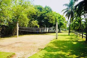 Amaluna Resorts