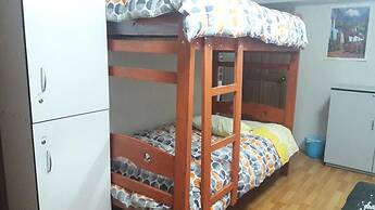 The Embassy - Backpackers