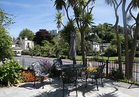 Harbour Heights Guest House