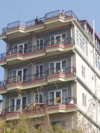 High Ground Inn and Rooftop Restaurant