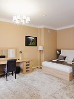 Dona Hotel