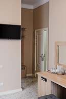 Dona Hotel