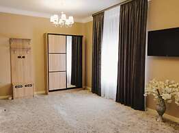Dona Hotel