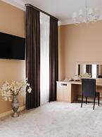 Dona Hotel