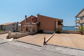 Tonina Apartments