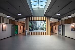 3-Plus Hotel