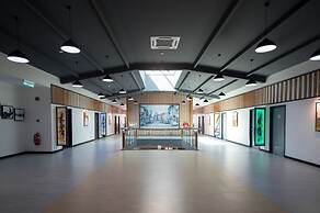 3-Plus Hotel