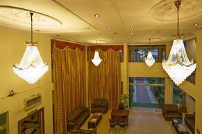 Royal Park Resort
