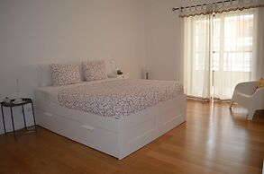 Cozy Apartment At Carcavelos beach