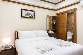 Suthep Home & Hostel