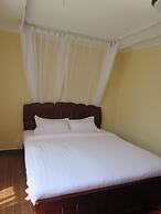 TrippleO's Hotel