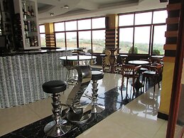 TrippleO's Hotel
