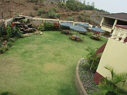 TrippleO's Hotel