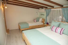 Kara Kedi Beach Bungalow