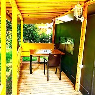 Kara Kedi Beach Bungalow