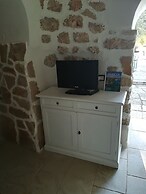 Trullo Alessandro e Villa Raffaela