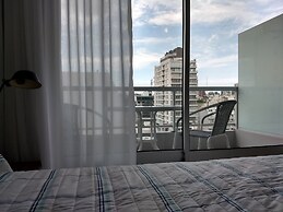 Independencia 1302 9C by HB