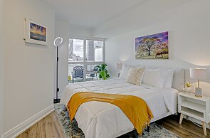 Yonge Street Downtown Toronto Condos