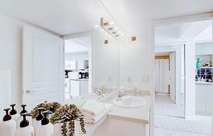Yonge Street Downtown Toronto Condos