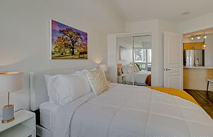 Yonge Street Downtown Toronto Condos